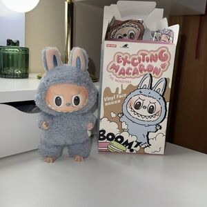 Macaroon Labubu